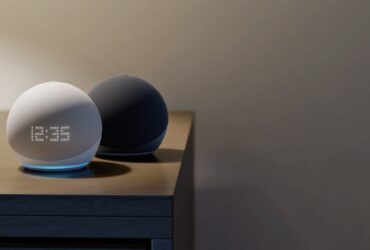 Amazon lancia in Italia Echo Dot, Echo Dot con orologio e Echo Studio thumbnail