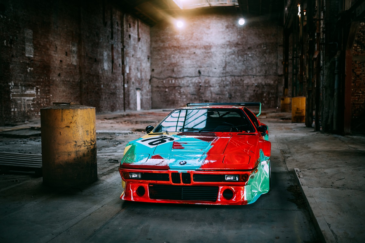 Una BMW M è protagonista della mostra Andy Warhol: la pubblicità della forma thumbnail
