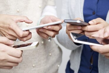 Più di 5 miliardi di cellulari andranno in disuso nel 2022 thumbnail