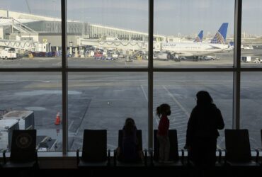 Hacker russi attaccano gli aeroporti americani thumbnail