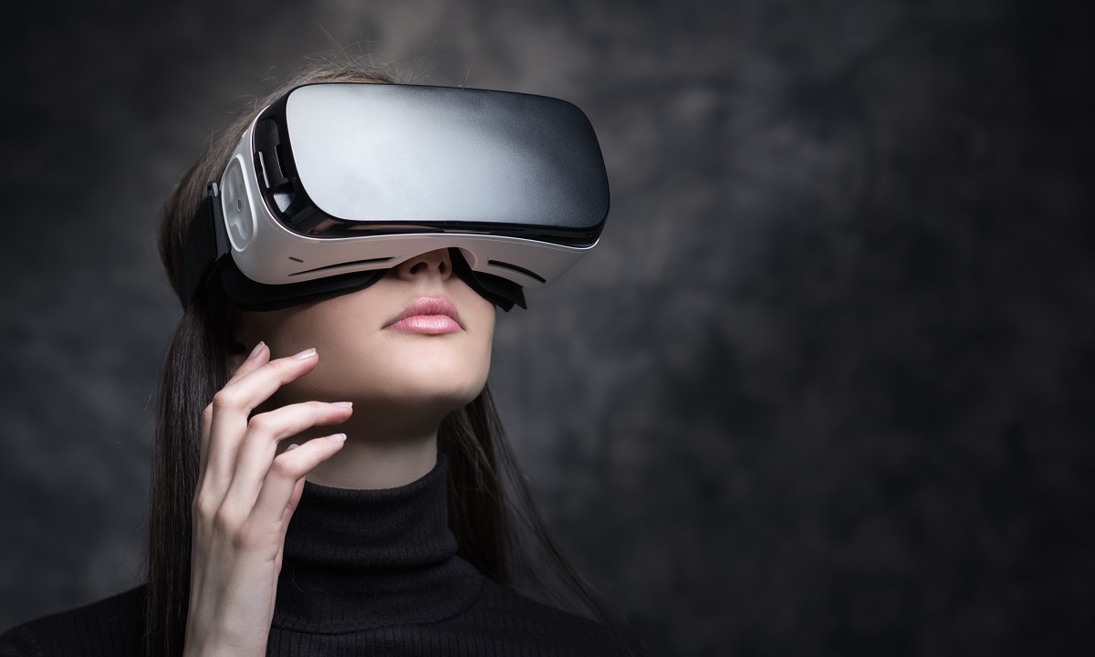 Samsung Display lavora a pannelli MicroLED di nuova generazione per i visori VR del futuro thumbnail