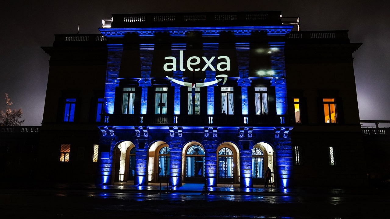 Alexa celebra 4 anni in Italia thumbnail