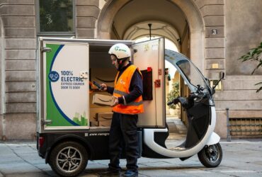 Amazon presenta i suoi hub di micromobilità in Italia thumbnail