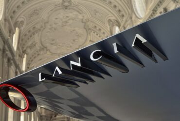 Lancia diventa un brand di auto elettriche thumbnail