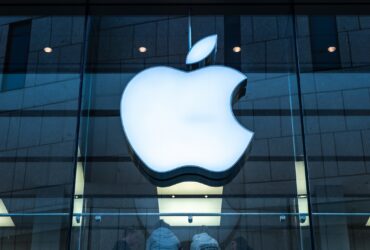 Due importanti dirigenti abbandonano Apple thumbnail