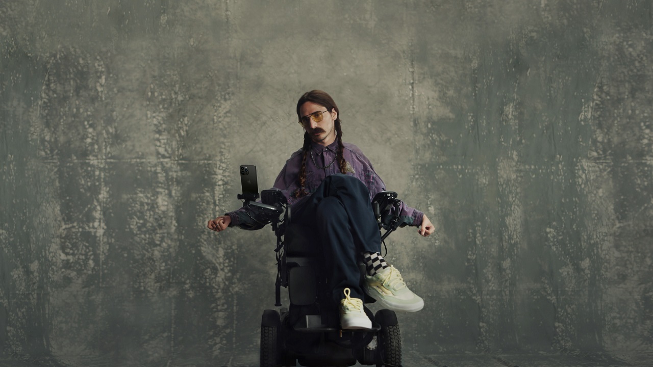 Apple in prima linea per la Giornata Internazionale delle Persone con Disabilità: l'importanza dell'accessibilità thumbnail