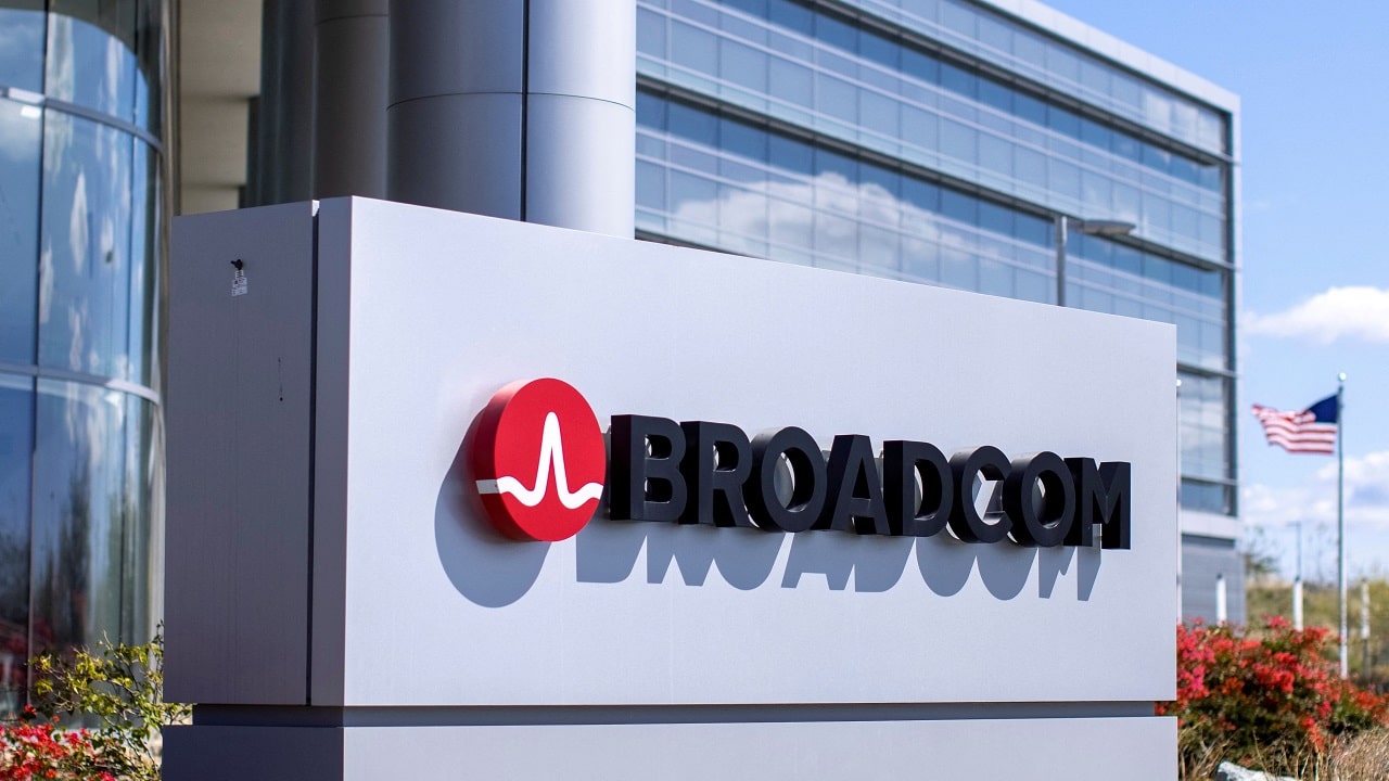 L'Europa indaga l'offerta da 61 miliardi di dollari di Broadcom per VMware thumbnail