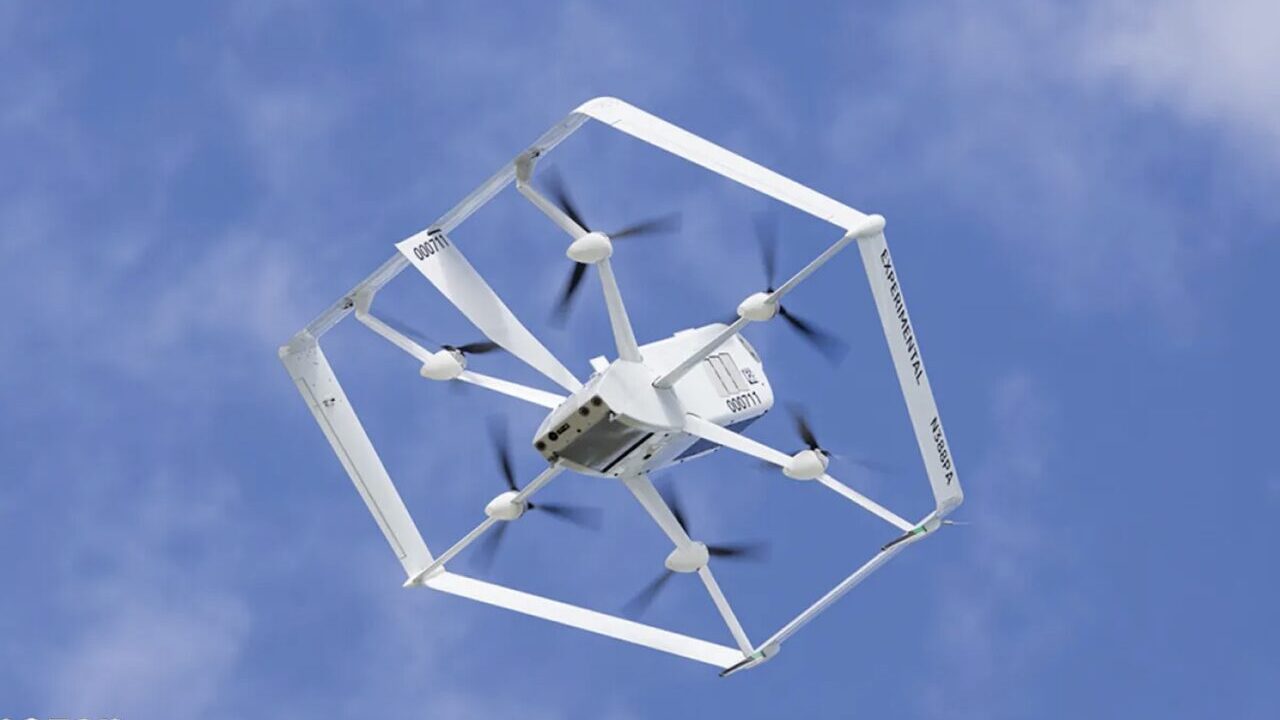 Amazon: via libera alla consegna tramite droni in California e Texas thumbnail