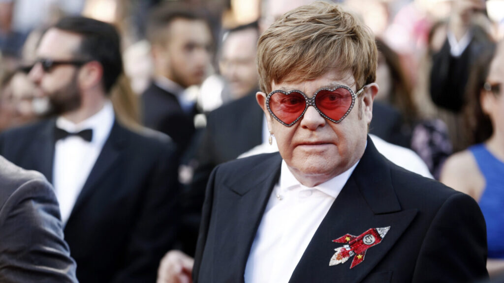 Elton John leaves Twitter and argues with Elon Musk: "There is too much misinformation"