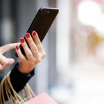 Il prezzo medio degli smartphone sale del 10% (ma le vendite calano) thumbnail