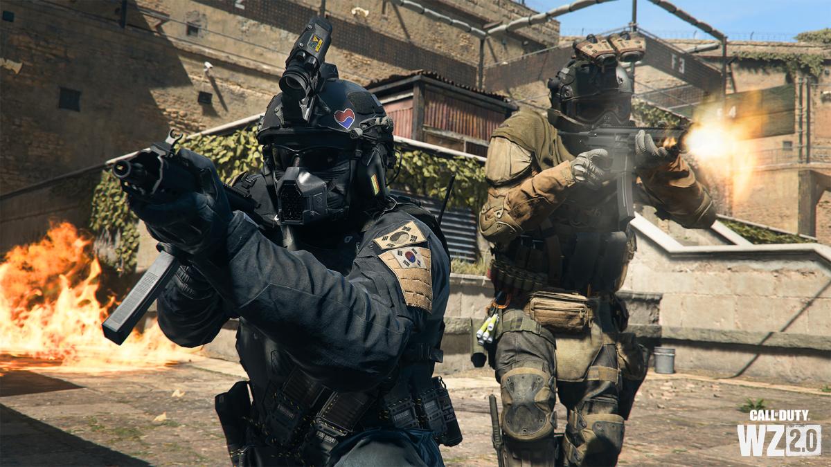 Call of Duty Warzone 2.0: How to carry three weapons and switch between them