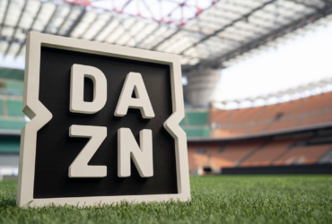 Gli utenti DAZN lamentano problemi e disservizi durante Inter - Napoli thumbnail