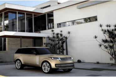 Jaguar Land Rover e BNP Paribas: nuovi servizi finanziari per la mobilità in Europa thumbnail