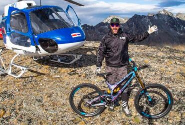 Ken Block, celebre pilota di rally, è morto per un incidente in motoslitta thumbnail