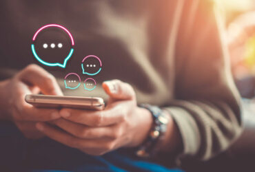 Tre esempi di come i cybercriminali sfruttano le chat IA per scopi malevoli thumbnail