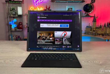 Traveling with ASUS Zenbook 17 Fold OLED: can it be done?