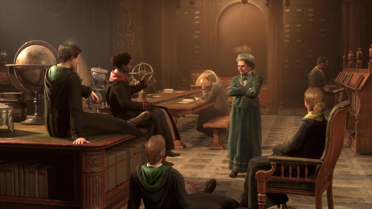 Get an exclusive Hogwarts Legacy mask and robe for FREE before launch on PS5, Xbox Series X|S and PC