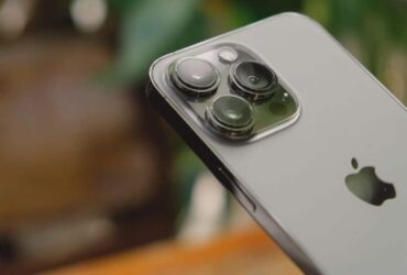 iPhone 15 Pro si mostra nei primi render thumbnail