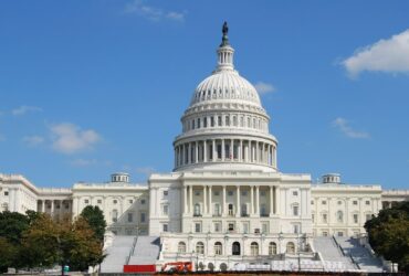 Il CEO di TikTok al Congresso USA: ecco cosa ha detto sui legami dell'app con la Cina thumbnail