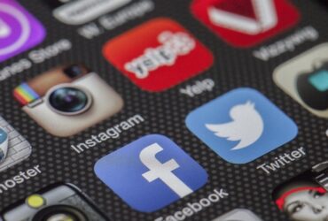 Nello Utah gli adolescenti dovranno chiedere il permesso ai genitori per usare i social media thumbnail