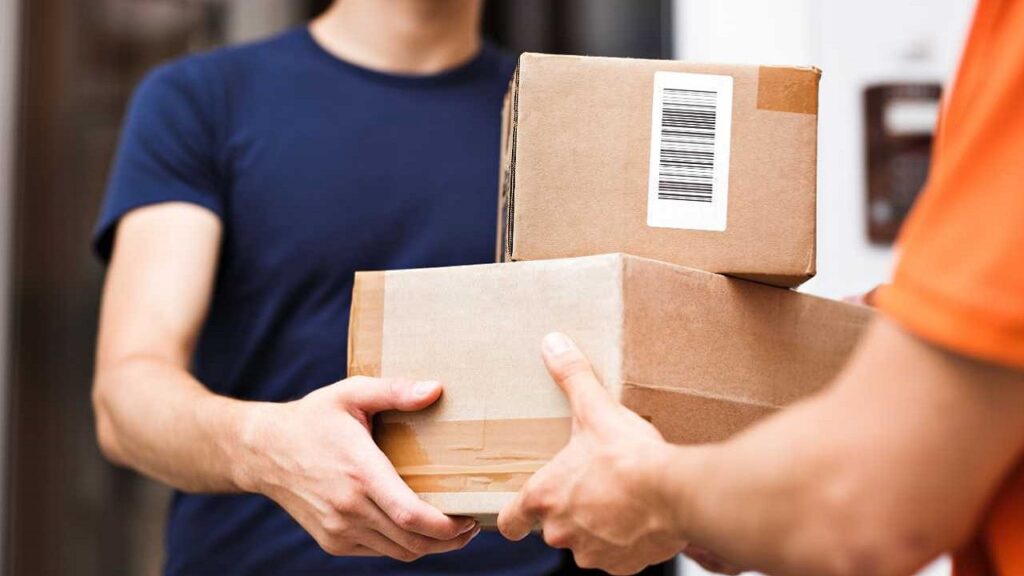 amazon secure parcel delivery-min