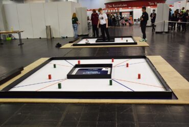 World Robot Olympiad: l'obiettivo della competizione di robotica per i giovani sono le auto con guida autonoma thumbnail