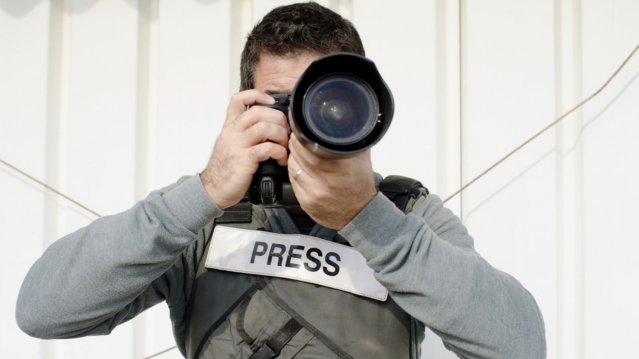 Canon cerca talenti del fotogiornalismo a Visa pour l'Image 2023 thumbnail