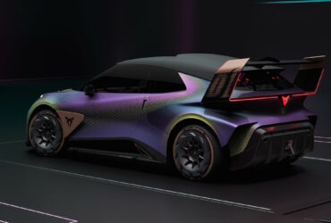 Cupra UrbanRebel, l'elettrica che strizza l'occhio ai videogame thumbnail