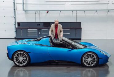 Gordon Murray Automotive T.33 Spider, ecco la supercar thumbnail