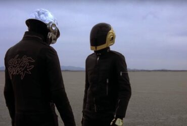 I Daft Punk avevano previsto tutto: “Ci siamo sciolti perchè spaventati dall’avvento dell’AI” thumbnail