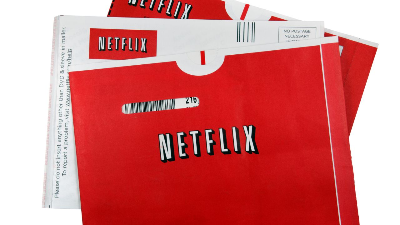 Netflix non spedirà più DVD dopo 25 anni: la fine di un'era thumbnail