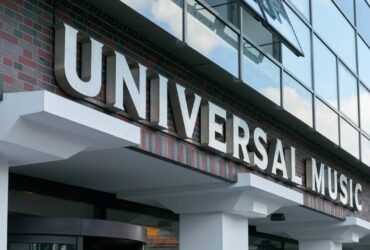 Universal Music Group: "Le canzoni generate dall’AI violano il copyright" thumbnail