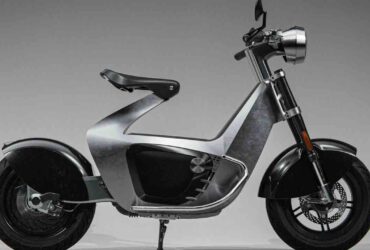 Stilride 1, dalla Svezia arriva lo scooter elettrico in metallo ispirato agli origami thumbnail