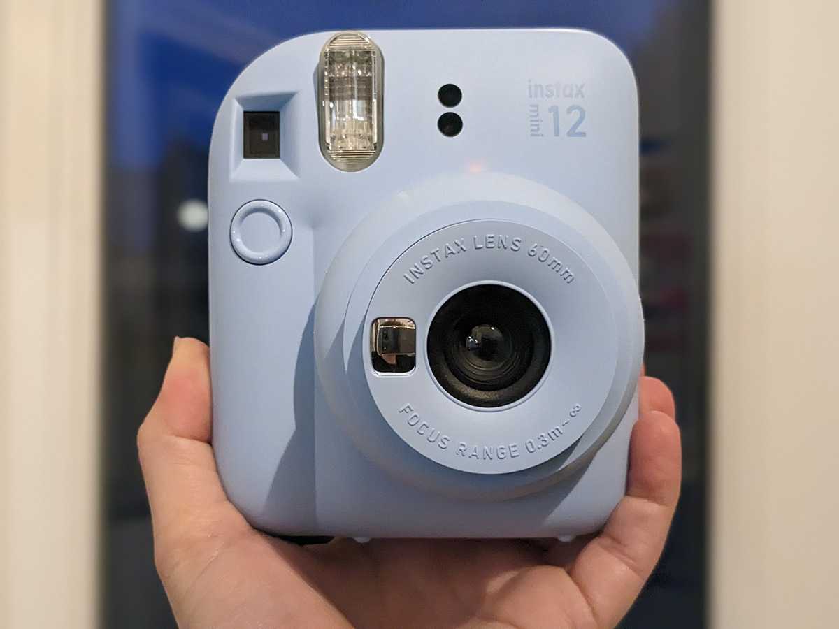 FUJIFILM Instax Mini 12 review: an aesthetic jewel that does not disappoint