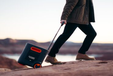 Jackery Explorer 3000 Pro, la power station è disponibile in pre-ordine thumbnail