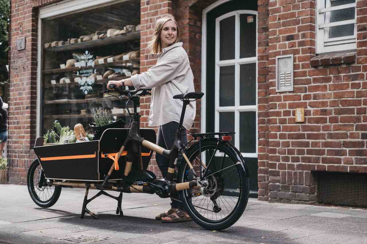 Kumasi EP6, la cargo e-bike in bamboo sostenibile e resistente thumbnail