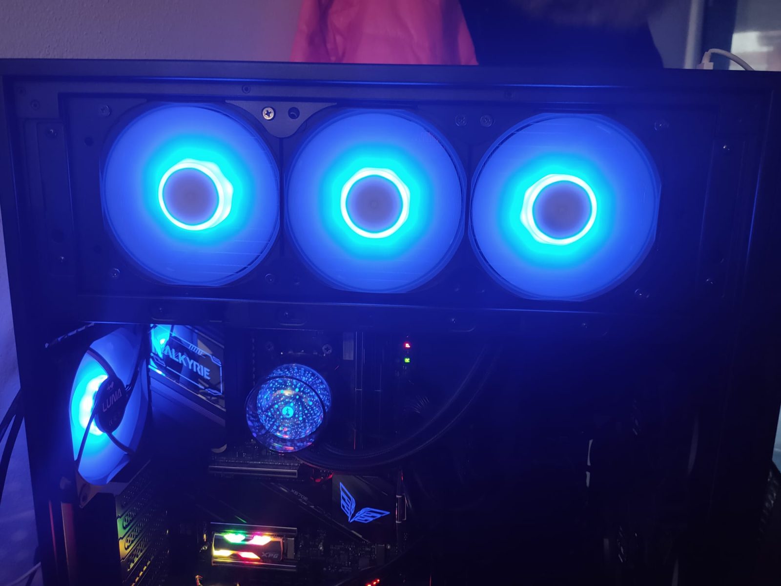 InWin N36 review: A hazy cooler