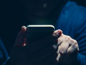 Android, un'app spia gli utenti dallo smartphone thumbnail