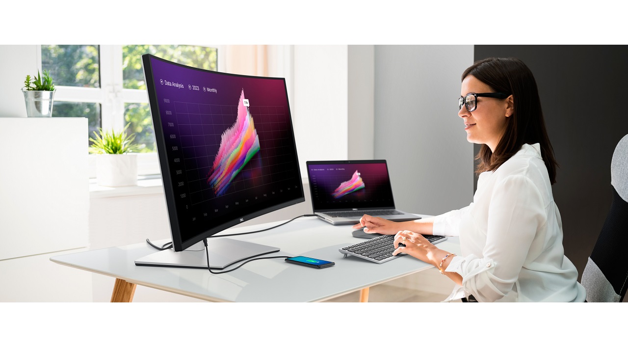 Dell presenta i monitor UltraSharp 32 6K e UltraSharp 38 Curved thumbnail