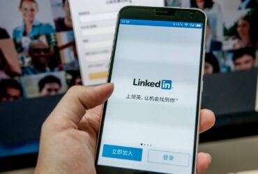 LinkedIn dice addio alla Cina e licenzia 716 dipendenti thumbnail
