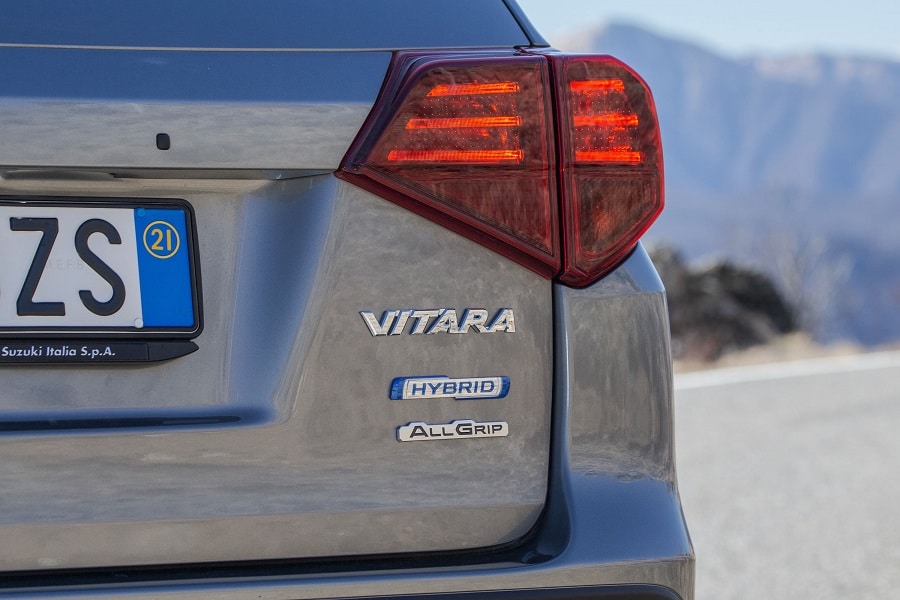 Suzuki Vitara Hybrid logo