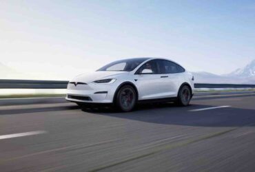 Tesla, la fuga di dati dalla Germania punta il dito sulla guida assistita thumbnail