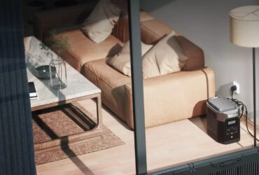 EcoFlow presenta PowerStream, il primo impianto fotovoltaico per balconi thumbnail