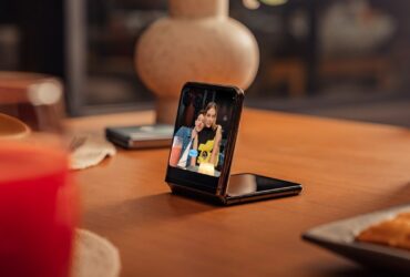 Motorola razr 40 ultra, il pieghevole con il più grande display esterno thumbnail