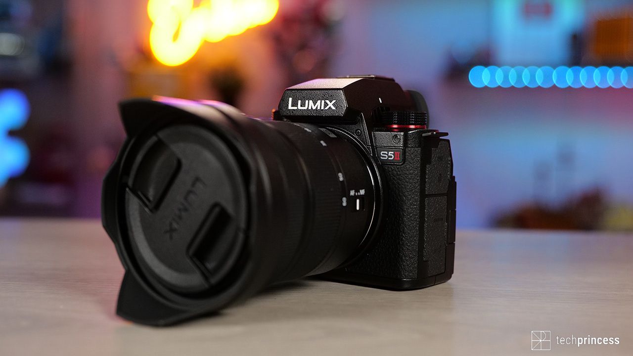 La recensione di Panasonic Lumix S5 II: la prova sul campo thumbnail