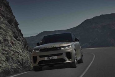 La nuova Range Rover Sport SV: ammiraglia del Modern Luxury prestazionale thumbnail