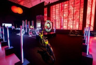 Tutte le novità del Mastercard Innovation Forum 2023, dagli smartwatch alle bici elettriche thumbnail