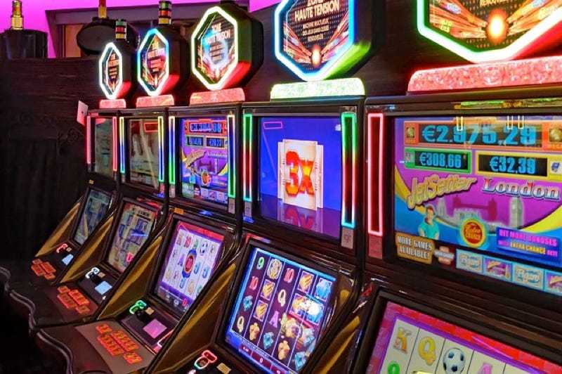 Slot machine con jackpot progressivo: ne vale la pena?