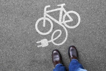 E-bike e cicloturismo: le opportunità e le sfide per l'ecosistema italiano della bicicletta thumbnail