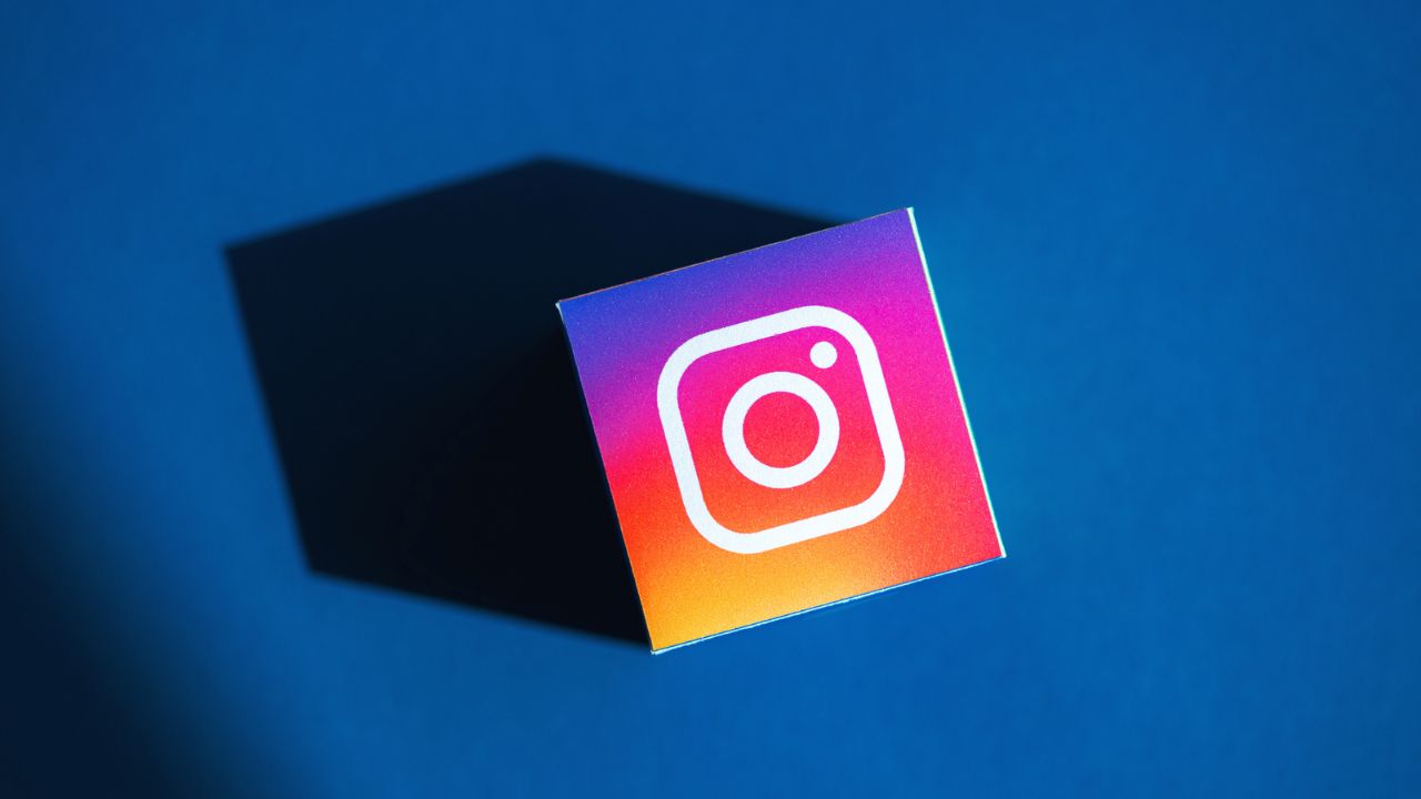 Instagram introduce la musica nelle Note e un nuovo strumento di traduzione thumbnail